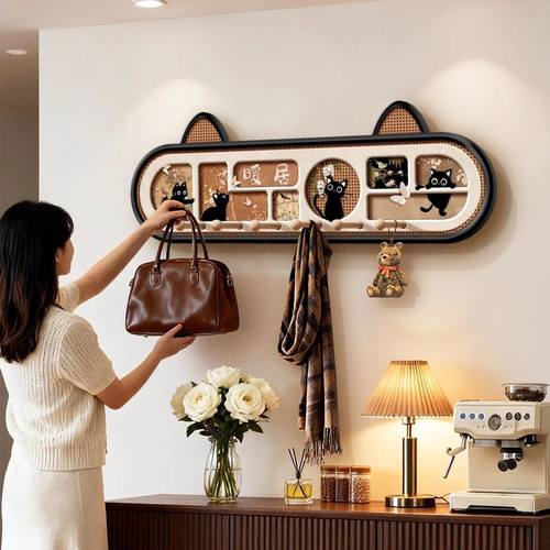 中古风猫咪入户门后装饰画置物玄关钥匙包包衣帽收纳洞洞板装饰架