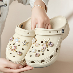 云朵洞洞鞋女款2025新款夏季防滑厚底增高沙滩鞋包头凉拖鞋女外穿