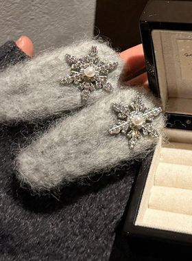 灰色毛绒绒雪花发夹刘海夹侧边夹甜美秋冬氛围感小雪掰掰夹bb夹子