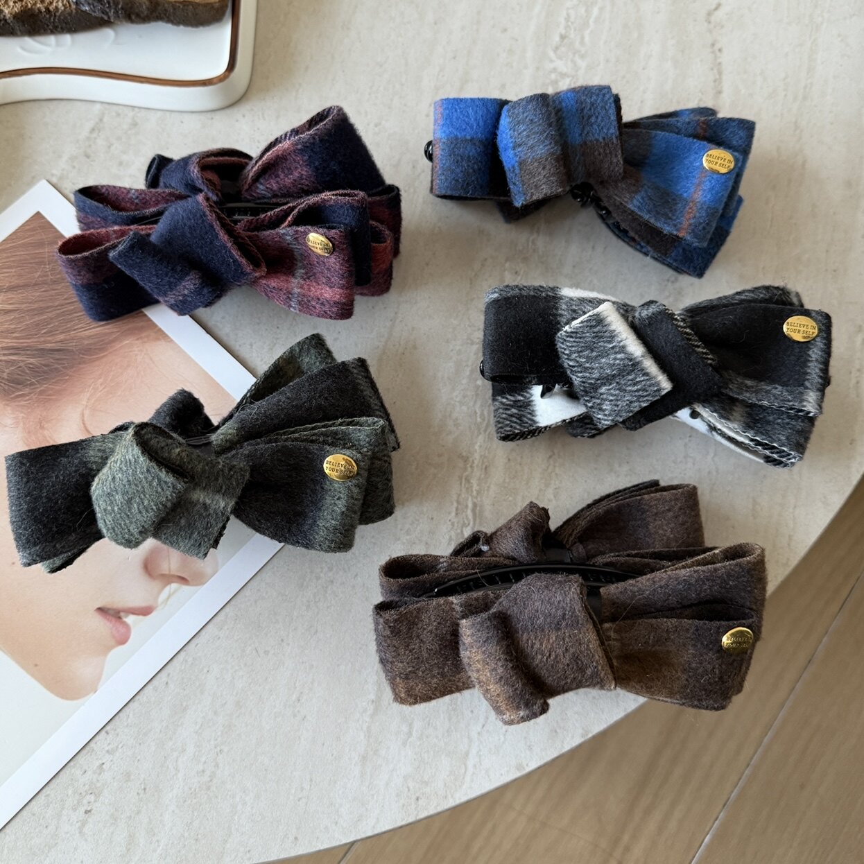 高级感格纹毛呢香蕉夹蝴蝶结发夹女2025新款高马尾竖夹气质扭扭夹,饰品/流行首饰/时尚饰品新,发饰,淘宝优惠券,粉丝福利购,淘宝优惠卷