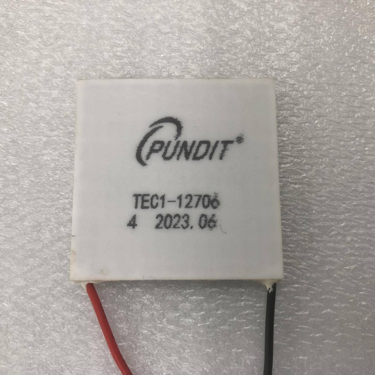 饮水机通用半导体制冷片TEC1-12706电子冷片4*4CM冰胆配件直销