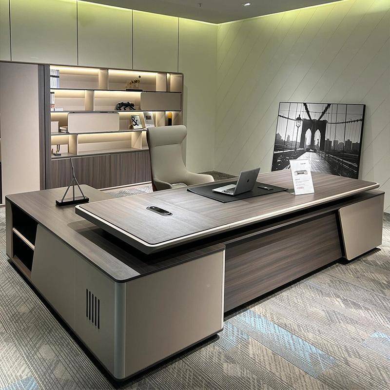 新款高端办公桌实木老板桌椅总经理的大班台简约大气办公室家具