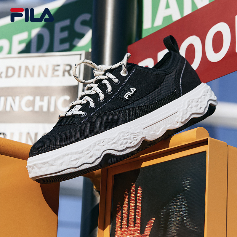 FILA斐乐帆布鞋休闲鞋