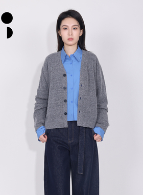 WZWJ/未知未觉休闲简约v领毛衣宽松慵懒长袖针织开衫女W611M37003