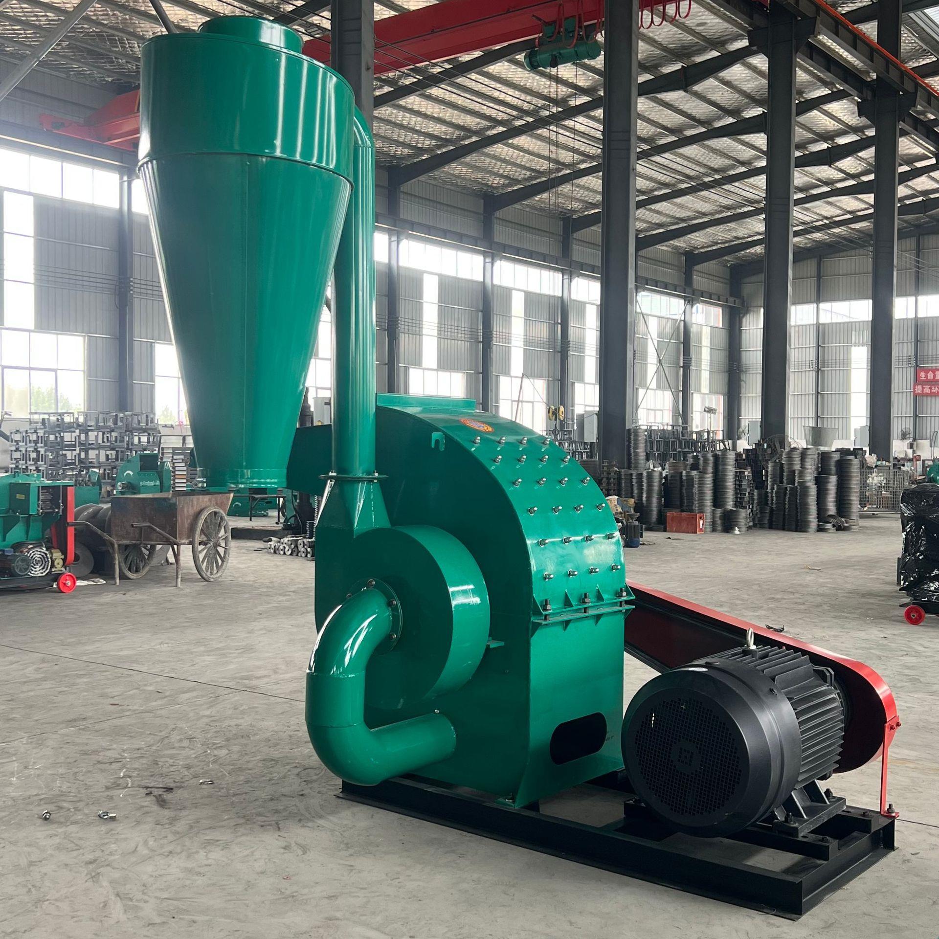 大型锤片式粉碎机豆粕秸秆茶饼破碎机三相电大型椰子壳粉碎机