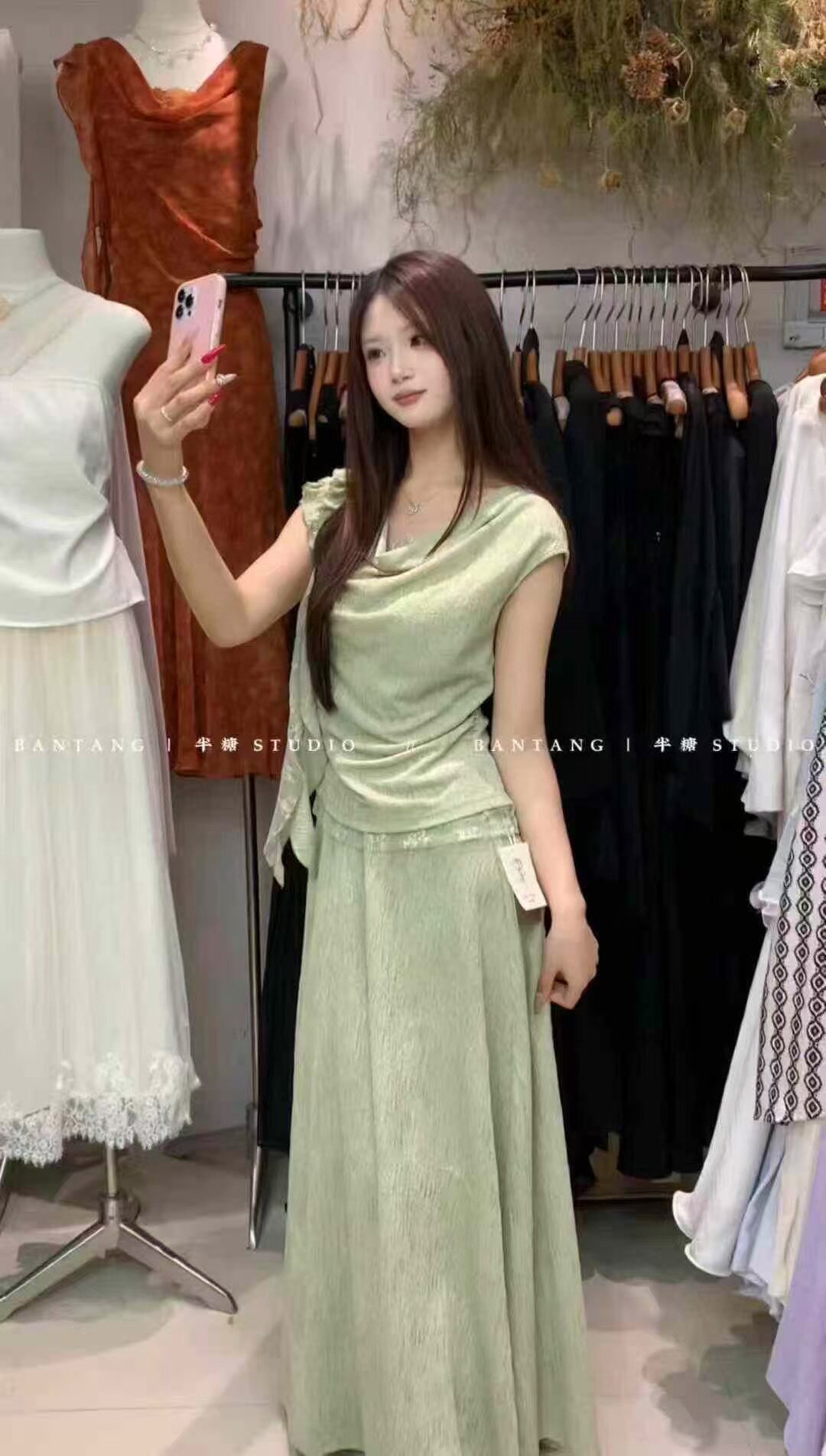 夏季新款韩系时尚简约百搭设计感荡领上衣+半身裙女装两件套装