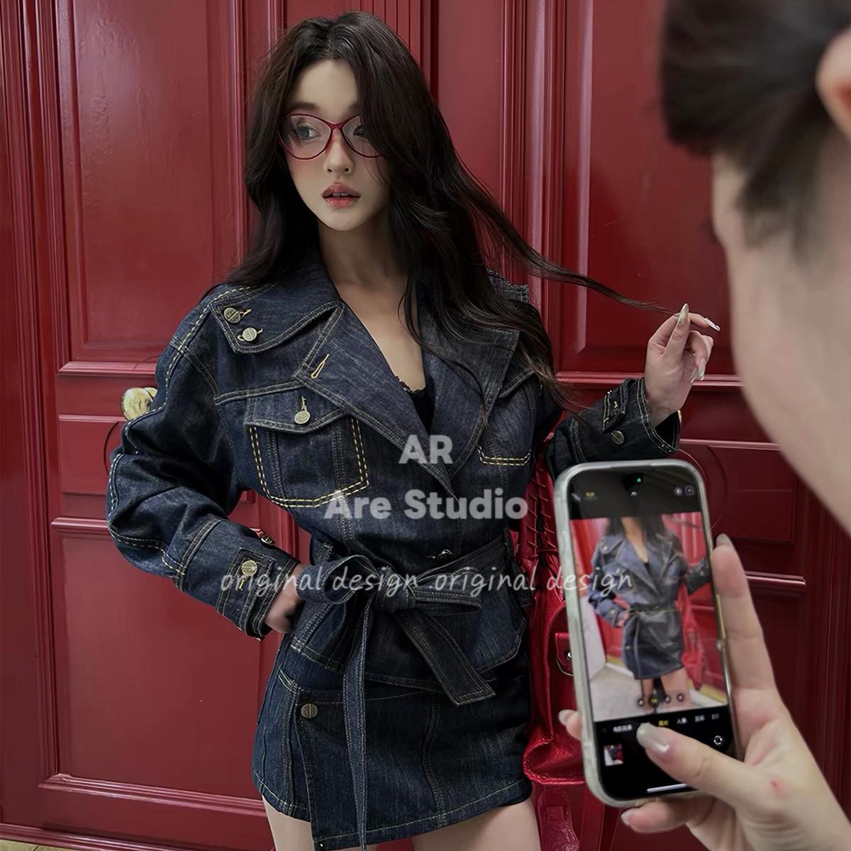 ARE STUDIO-古大廓形牛仔外套+不对称刺绣裙裤套装配腰带32609