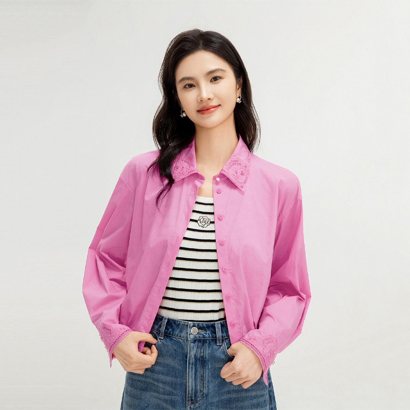 珂莱商场同款2026春季新款女装气质收腰显瘦绣花短款衬衫上衣外套