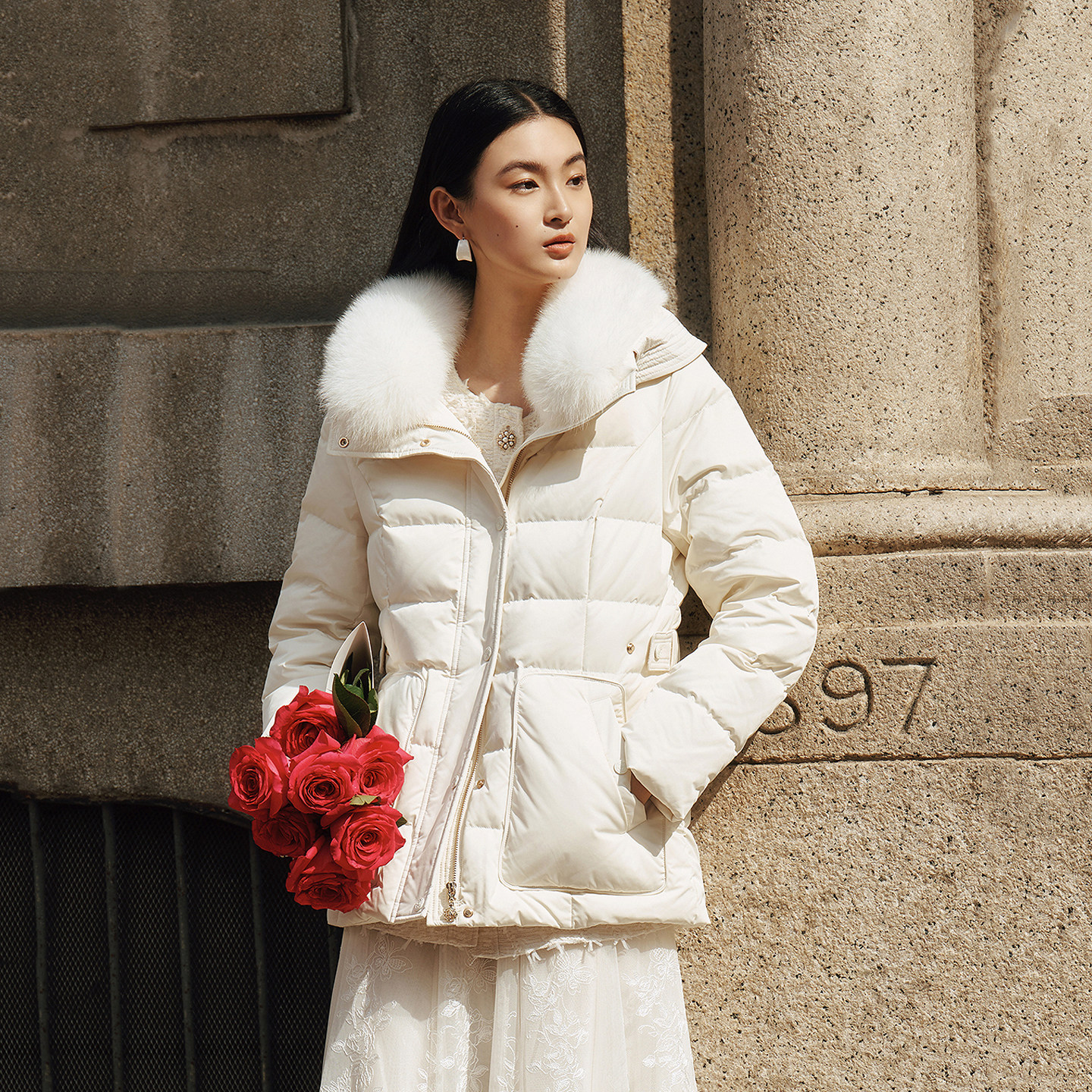 珂莱商场同款2025年冬季新款女装时尚气质保暖连帽鹅绒羽绒服外套,女装/女士精品,羽绒服,淘宝优惠券,粉丝福利购,淘宝优惠卷