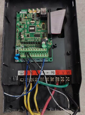 深圳澳地特AD300-T47RB/011PB变频器 拆机