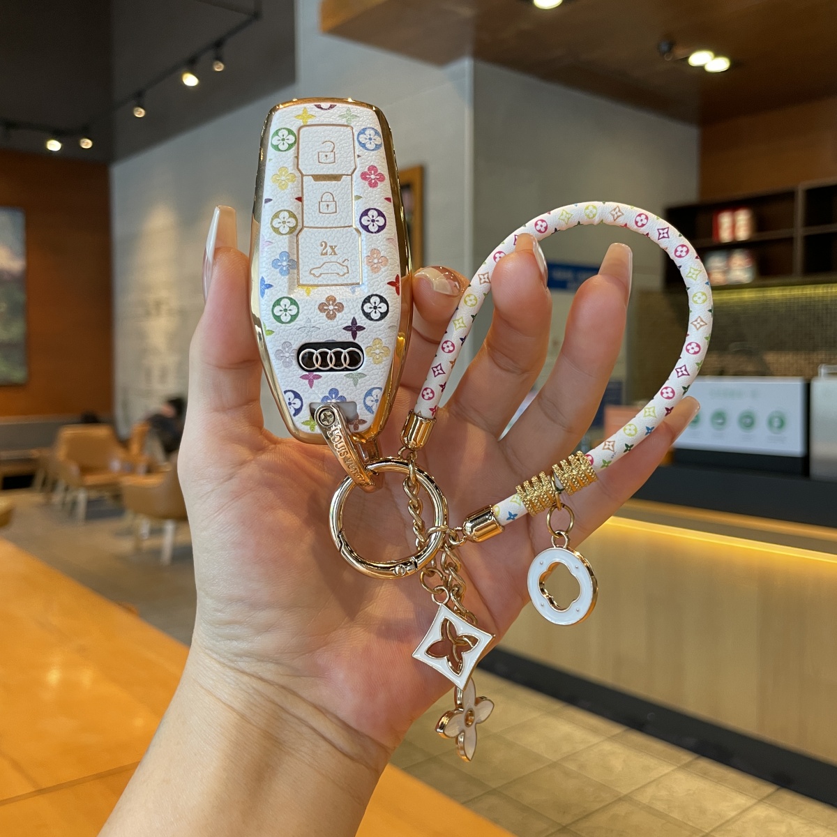 适用于奥迪A5L钥匙套Q5L Sportback新款A5L/Q6L e-tron车男女壳扣