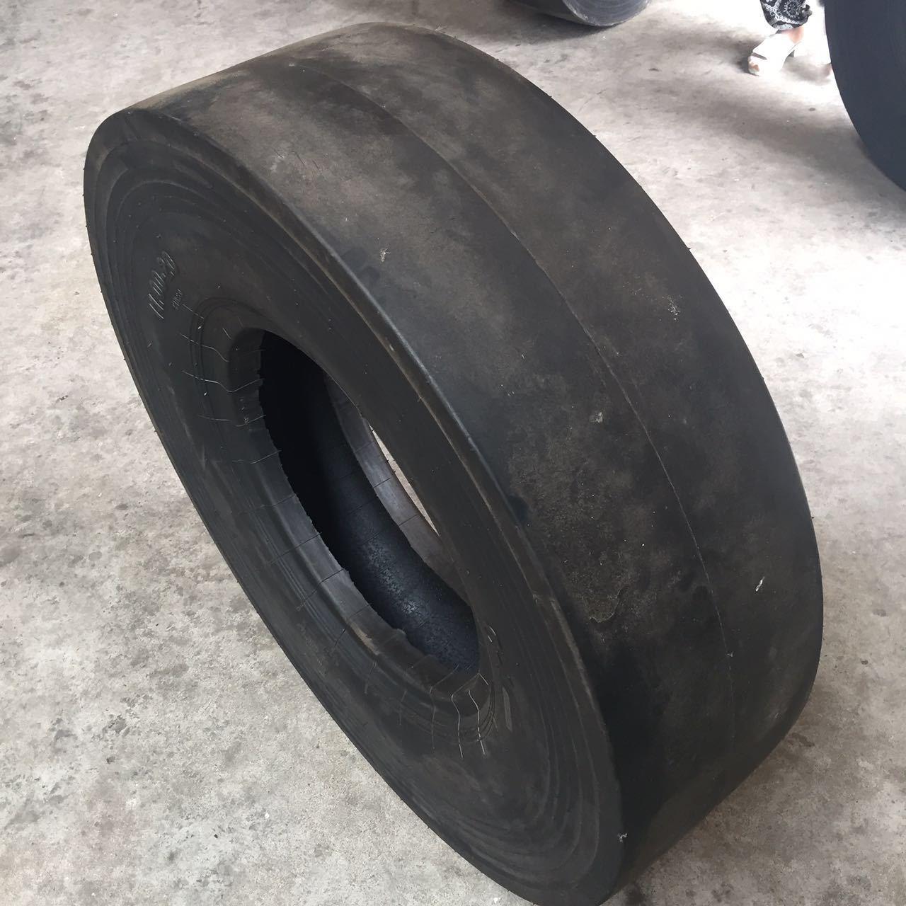 供应光面压路机轮胎7.50-15 | 7.50-16工程胶轮压路机轮胎