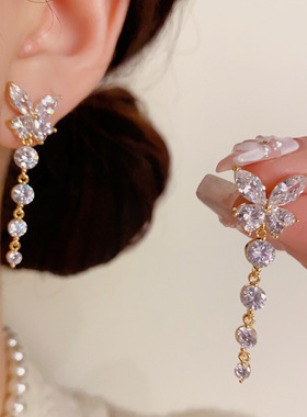 精致时尚百搭高级感满钻蝴蝶流苏耳坠气质轻奢个性显瘦超闪耳饰品