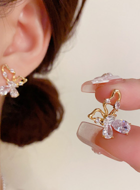 日韩轻奢时尚简约镂空蝴蝶耳钉女精致小巧百搭高级感超闪耳环批发