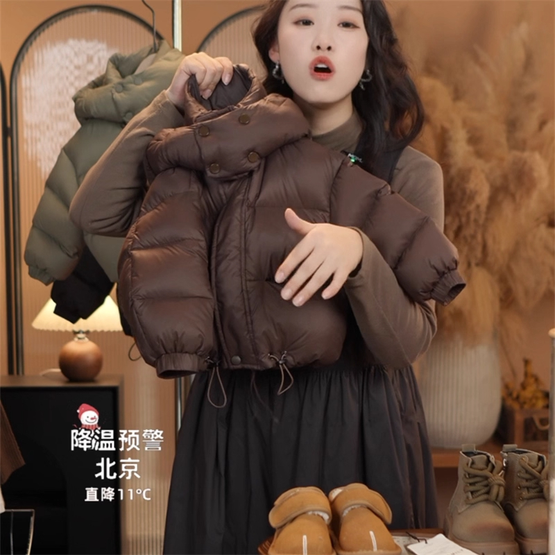 2025秋冬新款儿童羽绒服休闲时髦