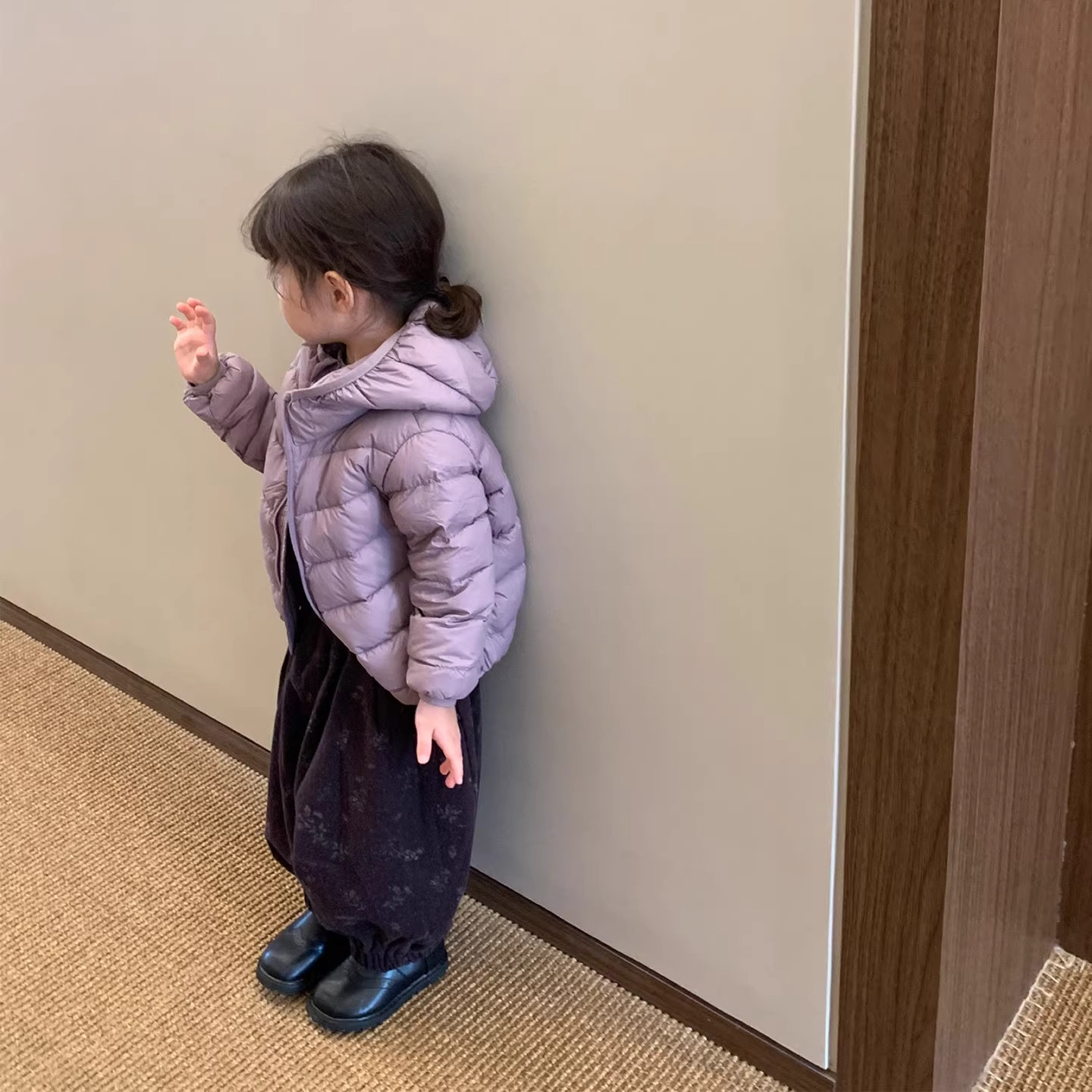 儿童女童羽绒服2025新款洋气加厚御寒保暖女宝宝冬装轻薄羽绒外套