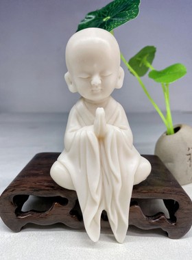 象牙果半坐小和尚摆件禅意装饰坐禅卡通沙弥人物工艺品手把件文玩