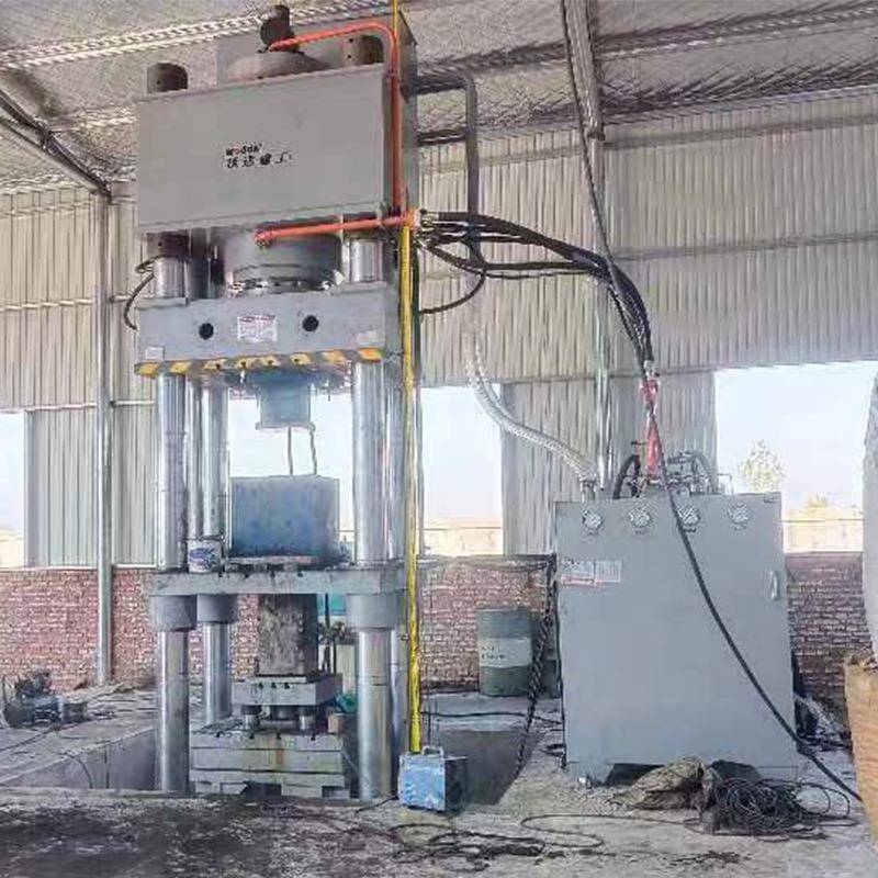 沃达800吨匣钵四柱液压机耐火碳化硅匣钵成型四梁四柱800吨油压机