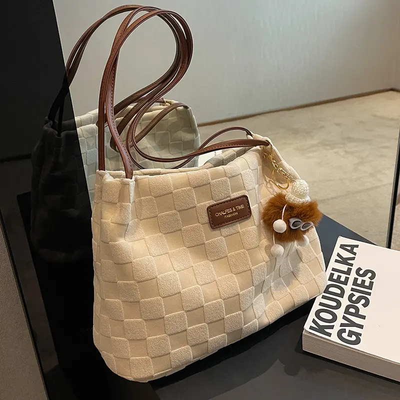 小众帆布包包女大容量2025新款潮上班通勤学生上课单肩腋下托特包