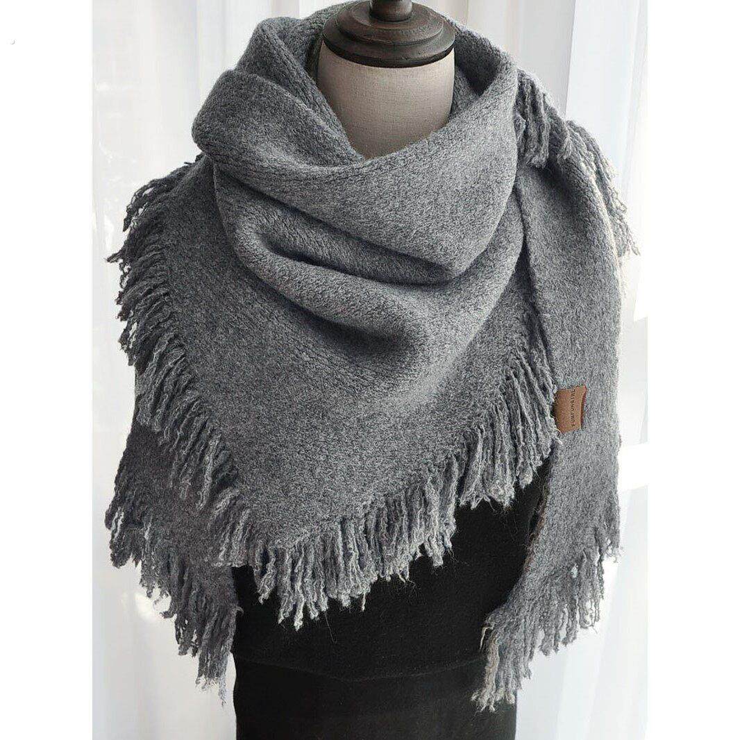 灰色羊绒披肩外搭女2025年新款三角围巾旗袍披肩秋冬季保暖高级感