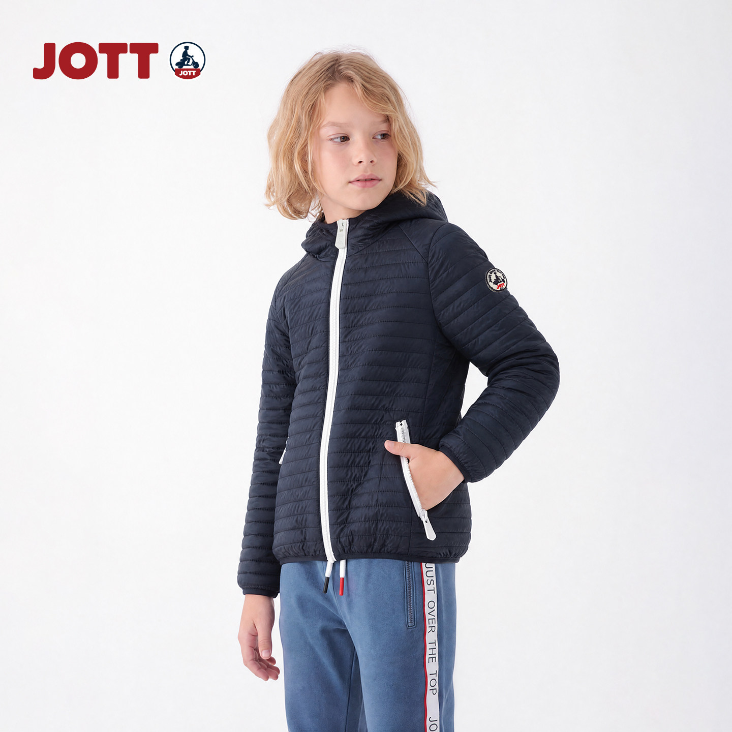 JOTT/轻薄排骨线棉服 简约时尚连帽长袖外套 男女童装儿童秋冬装图片