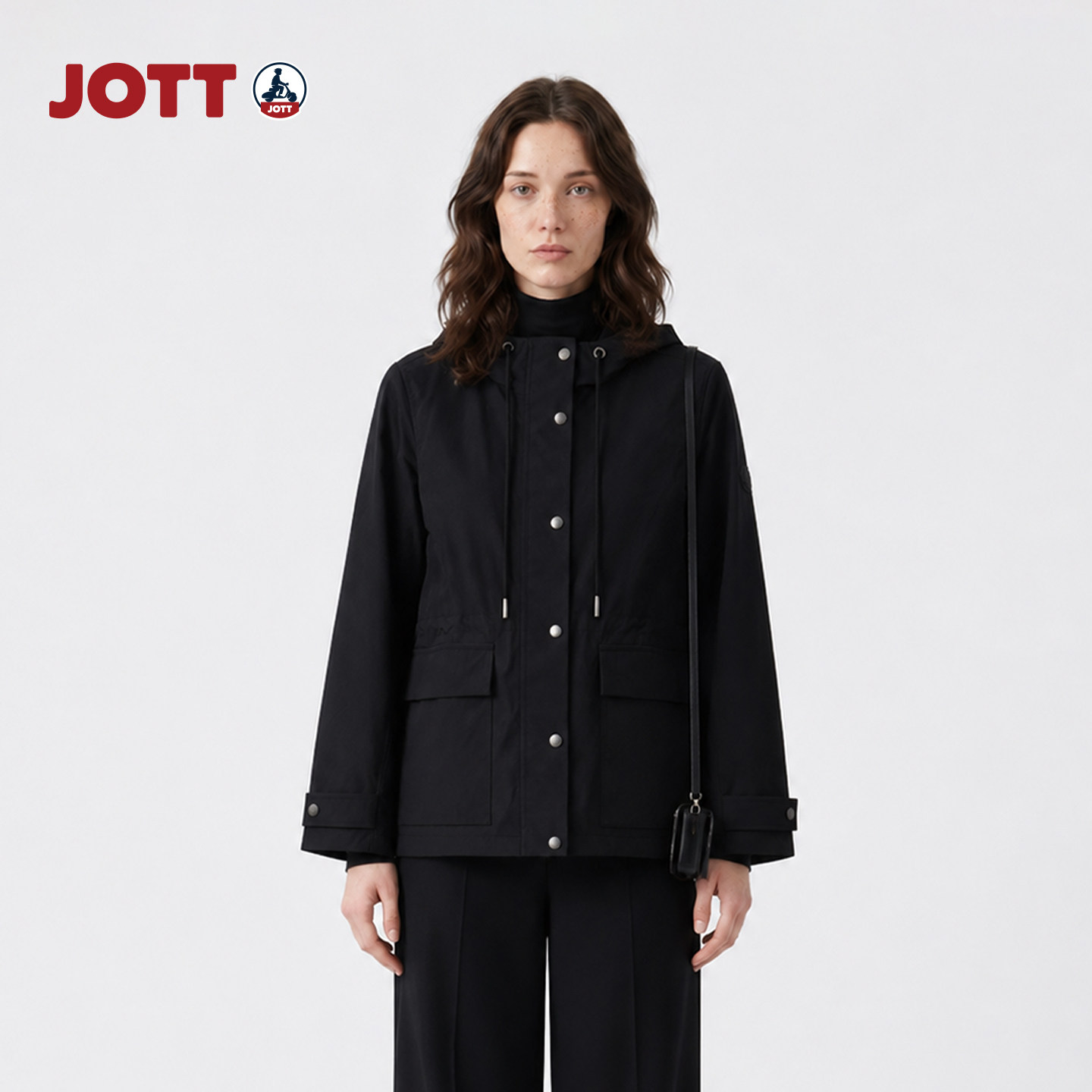 JOTT/抽绳连帽长袖夹克简约休闲品质黑色外套慵懒感女士秋冬新款图片