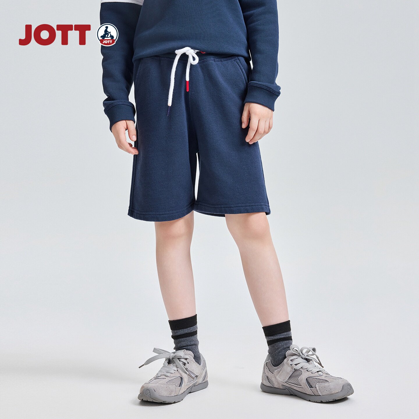 JOTT法国轻奢儿童短裤男童夏季休闲透气小摩托LOGO纯棉系绳直筒裤图片