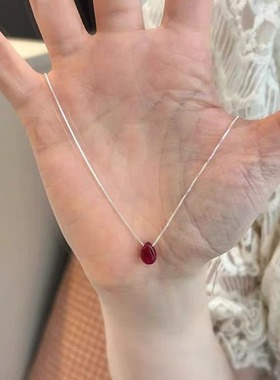 S925纯银红豆水滴吊坠项链女新中式红色简约锁骨链配饰颈链