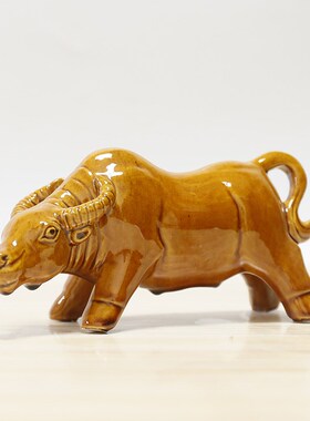 唐三彩牛喝牛黄牛牛生肖牛卫生间厨房工艺品