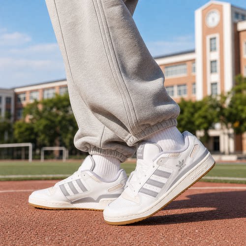 耶运动adidas阿迪达斯三叶草男鞋女鞋FORUM LOW CL运动休闲鞋板鞋