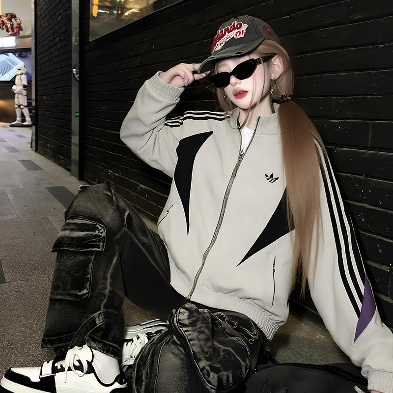 耶运动阿迪达斯三叶草韩版衣服2026秋季新款经典皮衣女士机车外套