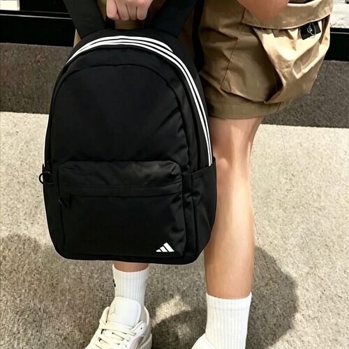 阿迪达斯大容量训练双肩包