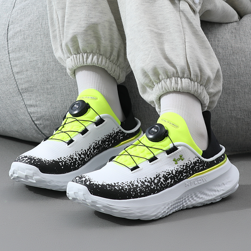 UA安德玛休闲鞋男鞋女鞋冬季户外跑步运动鞋透气训练鞋3028539