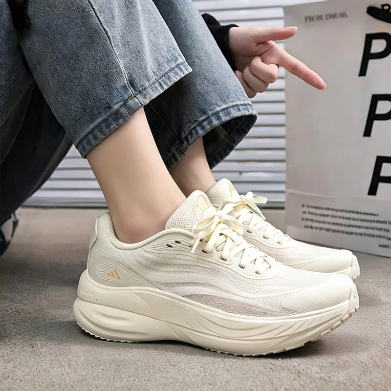 阿迪达斯官方女鞋跑步鞋夏季新款白色网面健身运动鞋轻便透气跑鞋