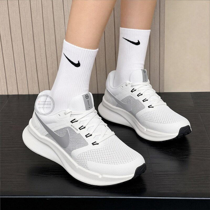 耶运动耐克NIKE正品妈妈鞋夏新款飞线网面透气运动鞋缓震跑步鞋女