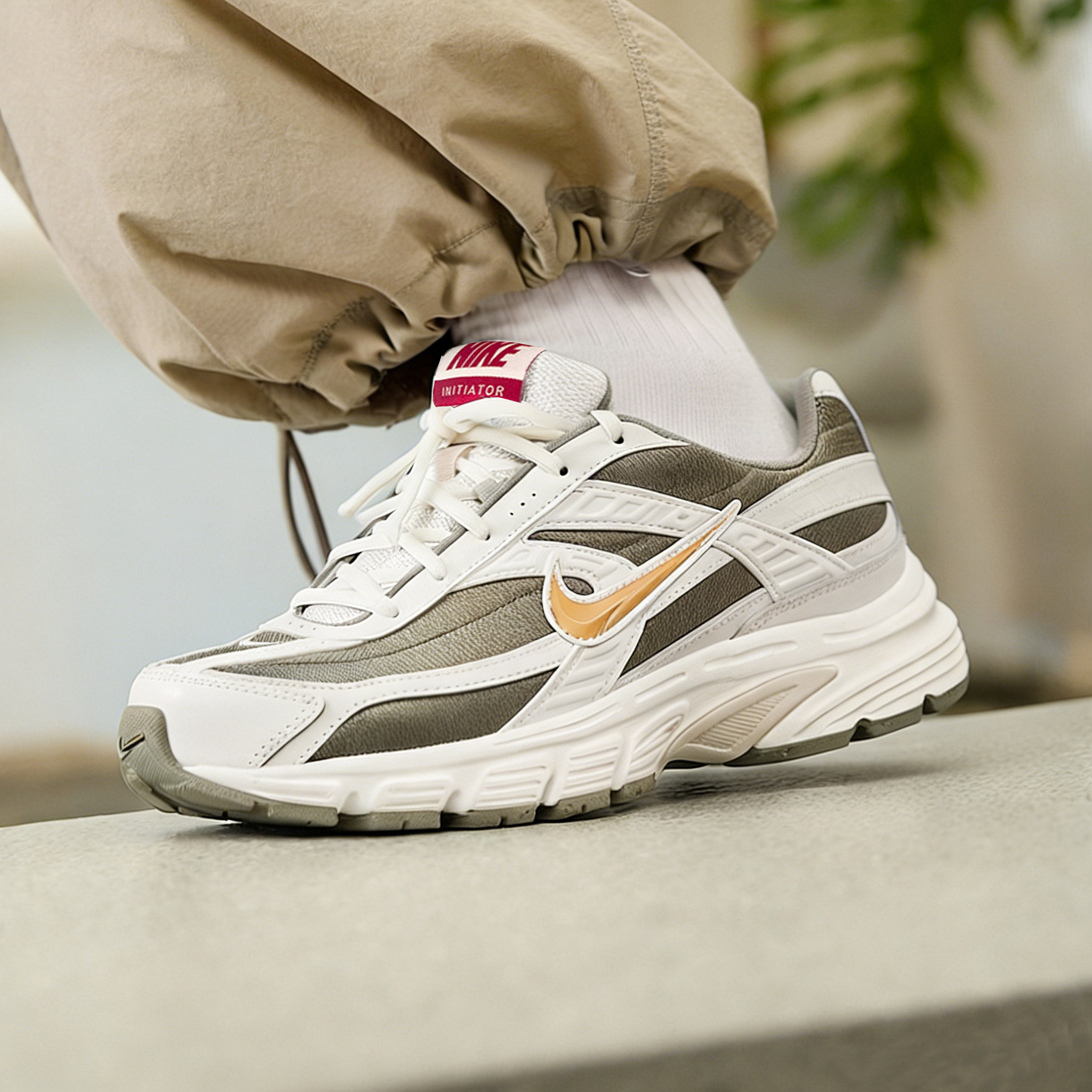 耐克NIKE男鞋休闲鞋26马年新款INITIATOR复古老爹鞋跑步鞋IQ9788