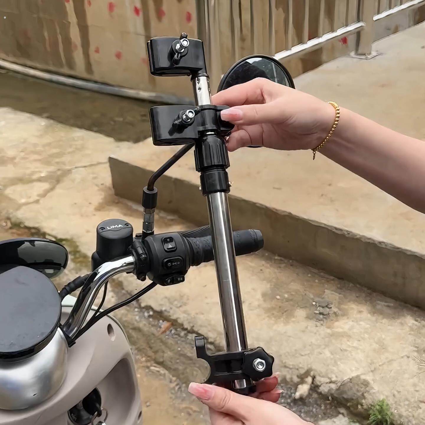 电动车雨伞遮阳支撑伞架自行车婴儿单车通用固定双夹可伸缩撑伞器