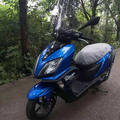 适用铃木UY125T挡风板UU踏板摩托车裂行AFR前风挡玻璃防风板改装