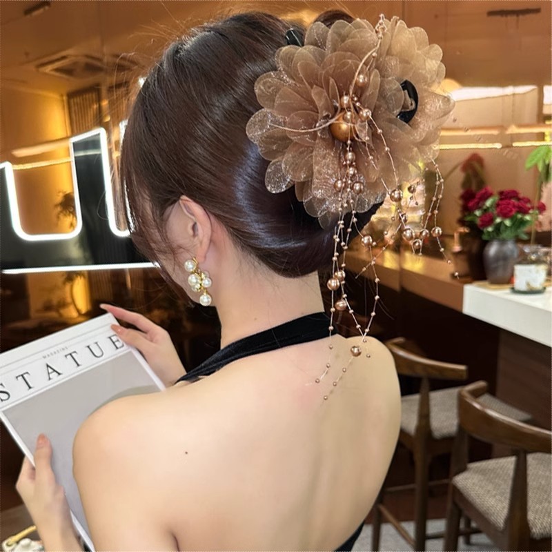 牡丹花羽毛流苏抓夹女2025新款发夹后脑勺显发量鲨鱼夹子原版发卡