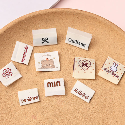 可爱韩系爱心小熊兔子秋冬布标可爱童装织唛标可缝手工DIY布贴包