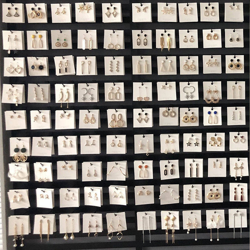 2025新款耳钉女甜美轻奢小众耳环ins风高级感地摊低价耳骨钉耳饰