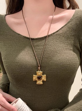 中古重工十字架爱心吊坠项链女复古夸张毛衣链小众精致高级感颈链