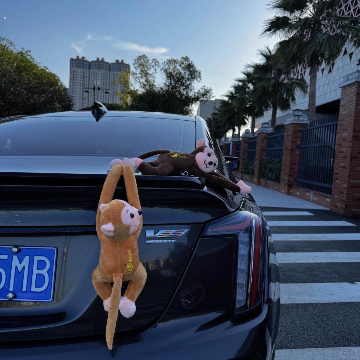车载猴子毛绒玩偶可爱创意快拆不怕偷装饰品挂件车尾汽车猴子挂件