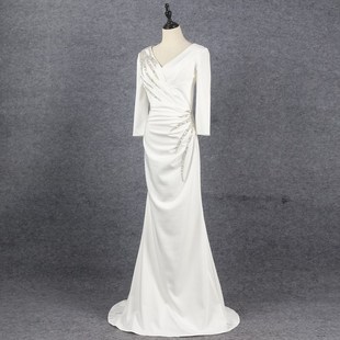 白色晚礼服收腰显瘦包臀鱼尾连衣裙简约气质舞台主持人年会演出服