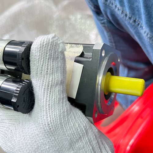 AM3031-0C01-0000议价