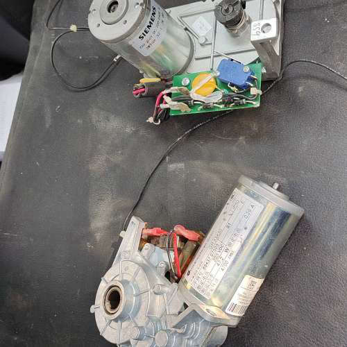 3WT9832-1JK00和3wl9111-0af04议价