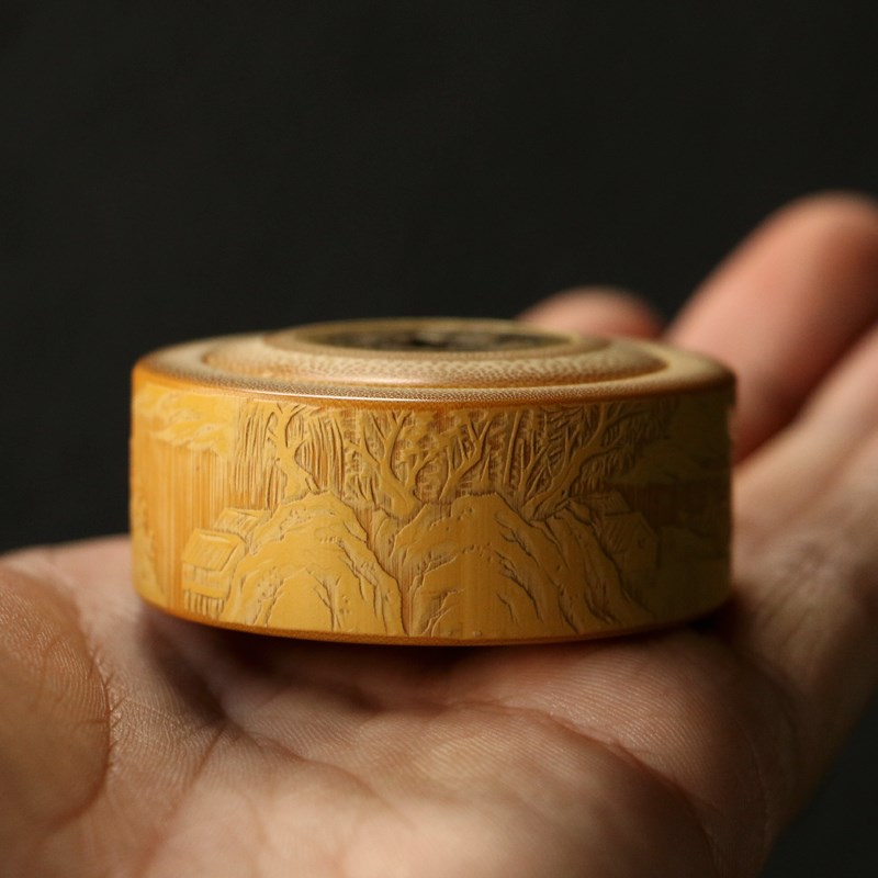 精品纯手工制作留青雕刻山水老玉竹转钱赚钱手把件竹雕把玩件