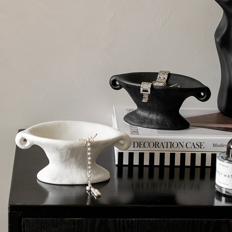 侘寂风磨砂陶瓷玄关收纳盘复古多功能托盘ins网红高脚盘手工摆件