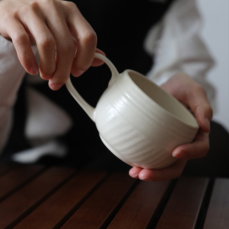 小众设计复古奶油色容量马克杯耳陶瓷杯咖啡杯酸奶燕麦杯