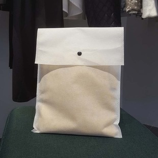 袋无纺布收纳防尘有按暗扣子可折口带粘贴纸自封 60克高档服饰包装